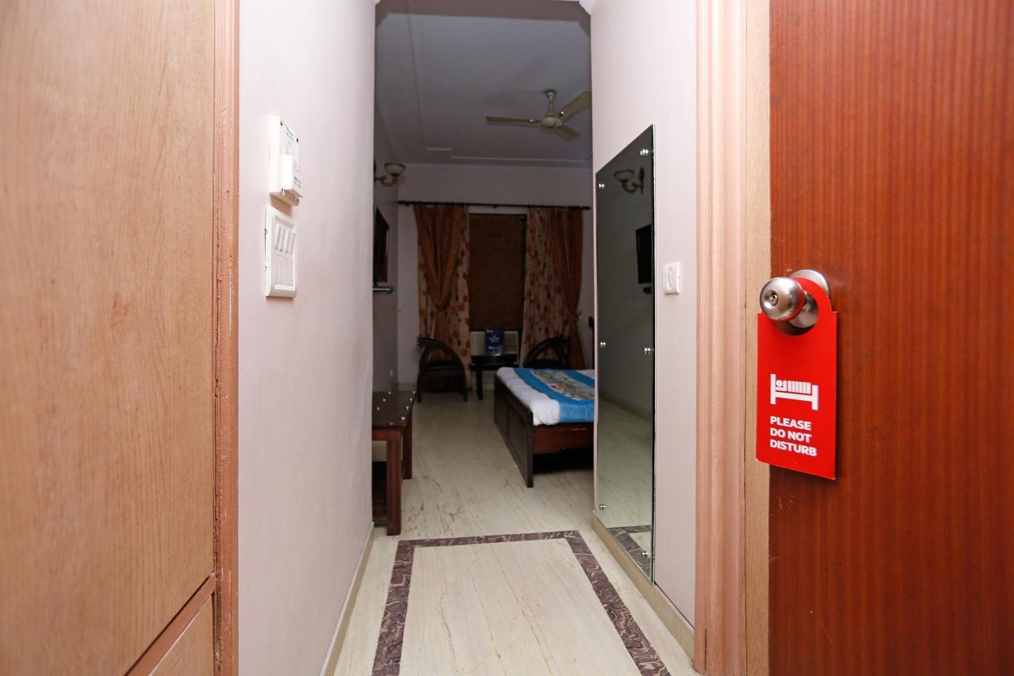 Hotel O Mid Town 델리 외부 사진